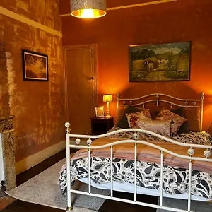 Bed & Breakfast Les Contes, Fougax-et-Barrineuf